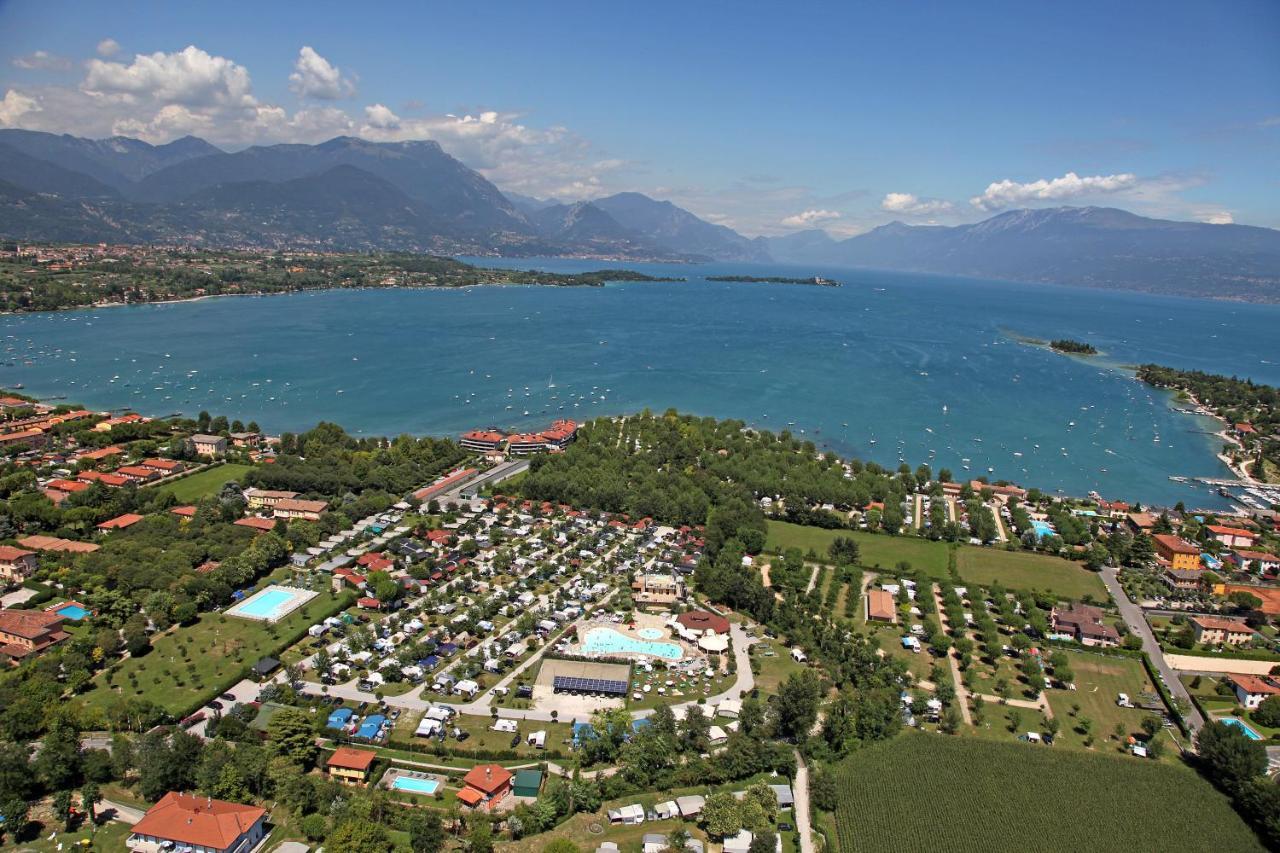 Camping Baia Verde Manerba del Garda Exterior photo