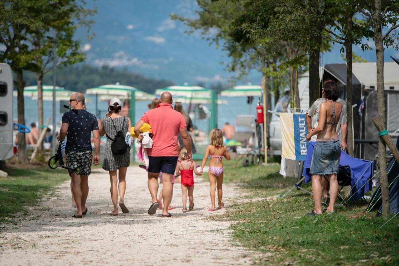 Camping Baia Verde Manerba del Garda Exterior photo